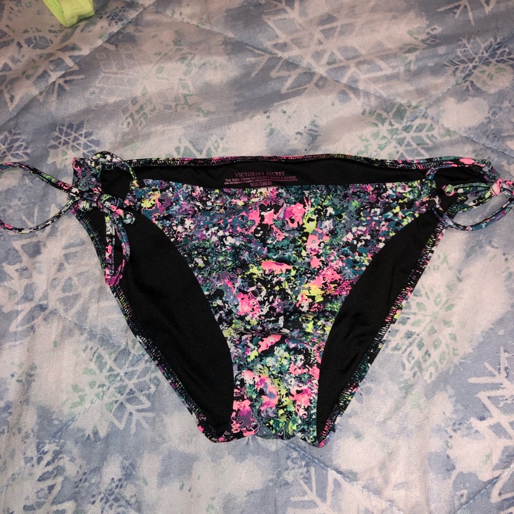 Multi color bikini bottoms side tie double loop